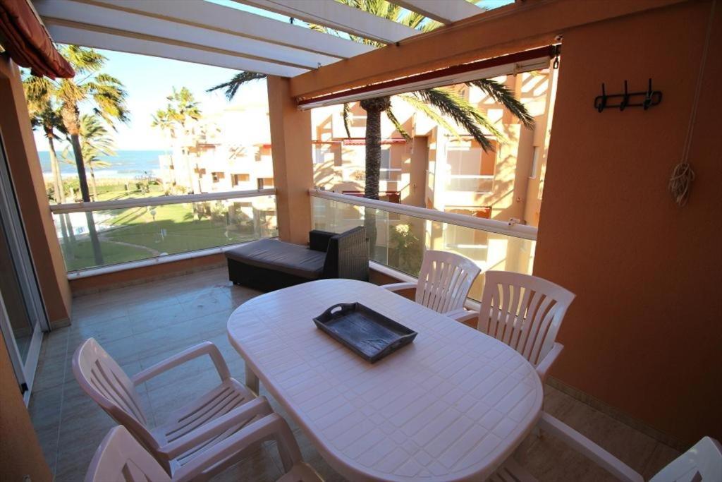 Flamingo 21 By Homeprive Denia Rum bild